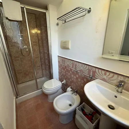 Apartment Aura